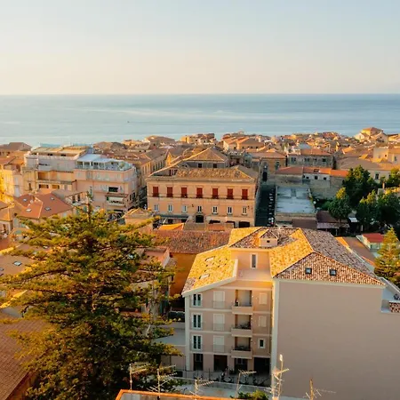 Eliseo Palace Hotel 4*