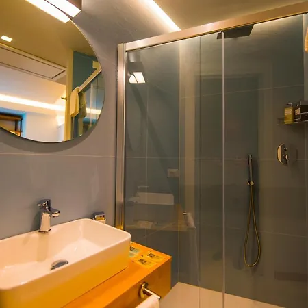 Eliseo Palace Hotel 4*