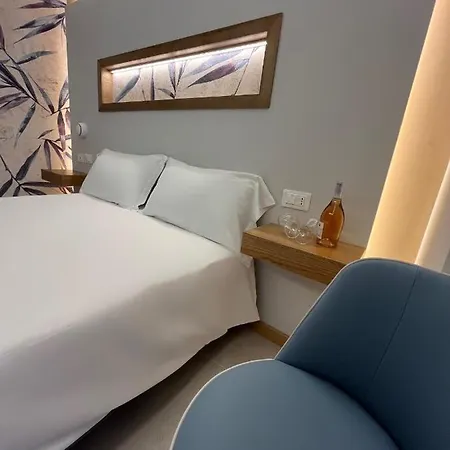 ホテル Eliseo Palace